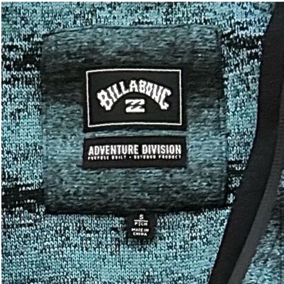 Billabong Bundle Set of 2 Hoodie Pullover Fleece
Sweaters, Size S - Picture 7 of 13
